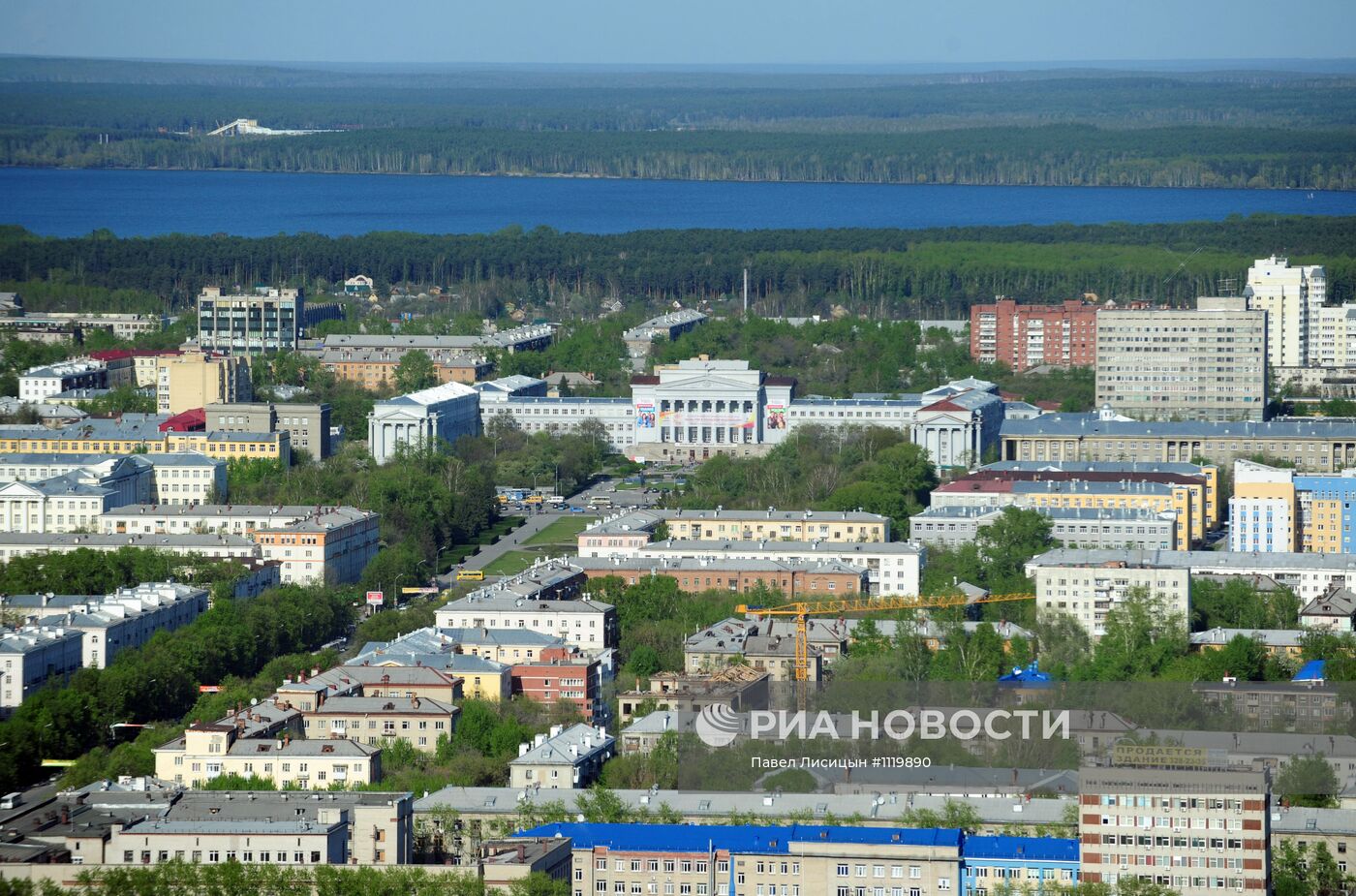 Смотровая площадка на небоскребе "Высоцкий" в Екатеринбурге