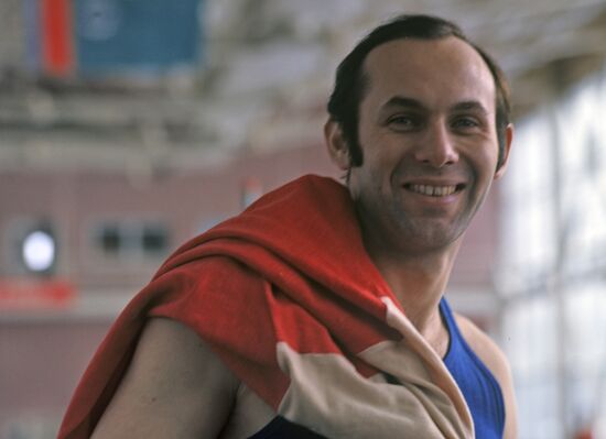 Олимпийский чемпион Валерий Брумель