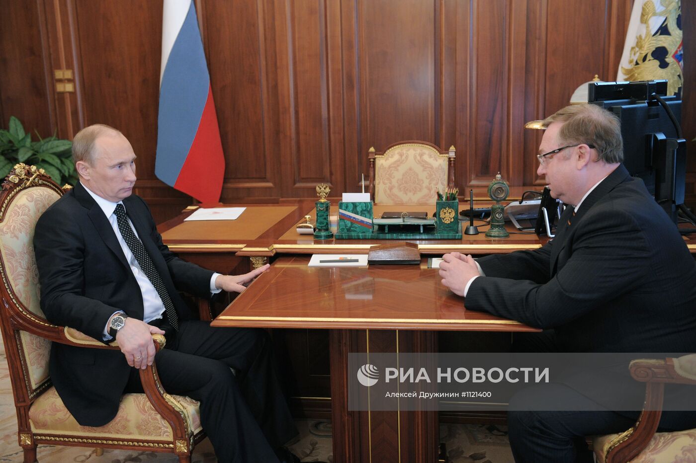 Владимир Путин провел встречу с Сергеем Степашиным