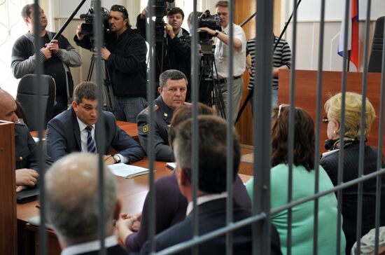 Рассмотрение иска жителей Чистых прудов в Басманном суде Москвы