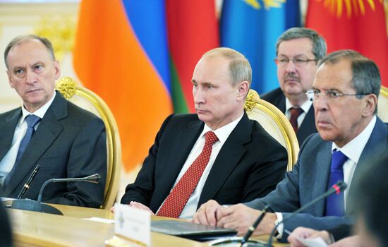 Встреча лидеров ОДКБ в Кремле