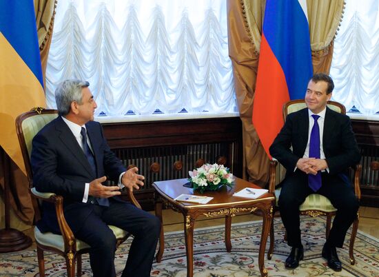 Встреча Д. Медведева и С. Саргсяна
