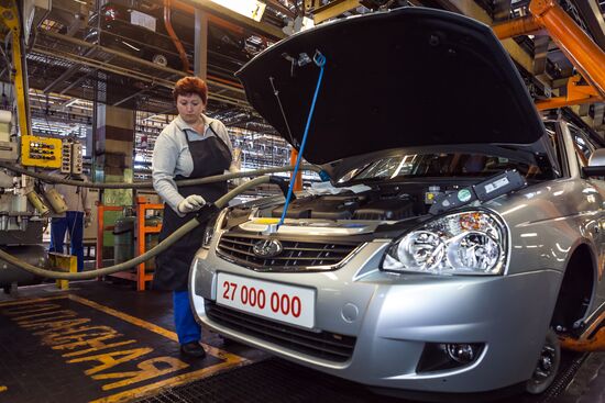 Выпуск юбилейного 27-миллионного автомобиля с конвейера АВТОВАЗа