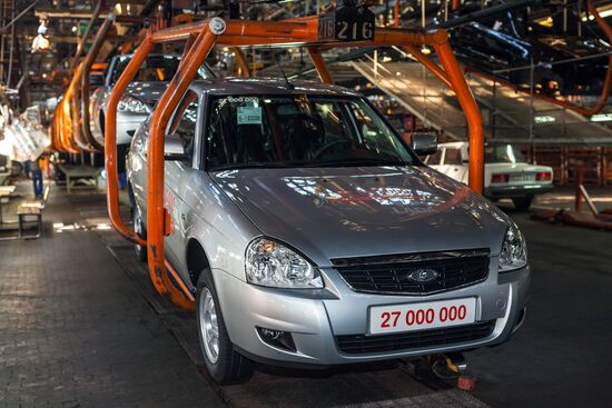 Выпуск юбилейного 27-миллионного автомобиля с конвейера АВТОВАЗа