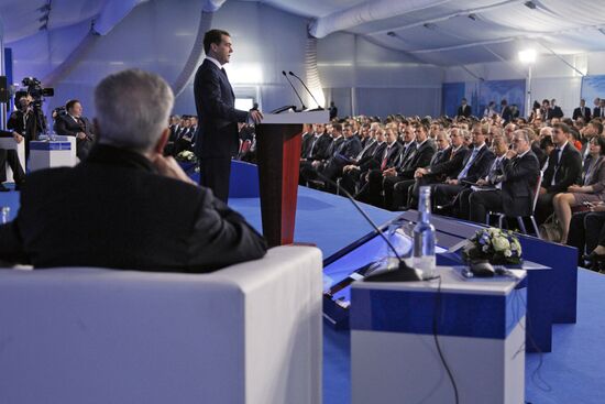 Д.Медведев на II Петербургском юридическом форуме