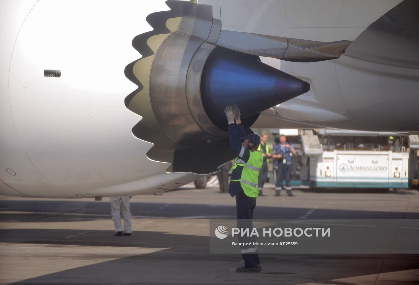 Начало регулярных полетов Boeing 787 Dreamliner в Россию