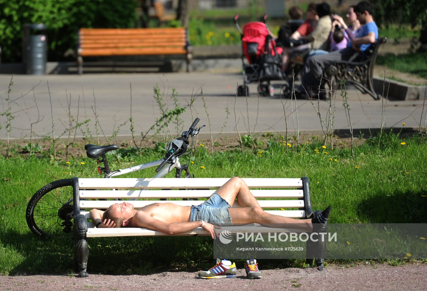 Отдых горожан в Парке Горького