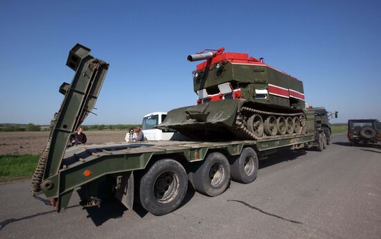Взрывы боеприпасов на военном складе в Приморском крае