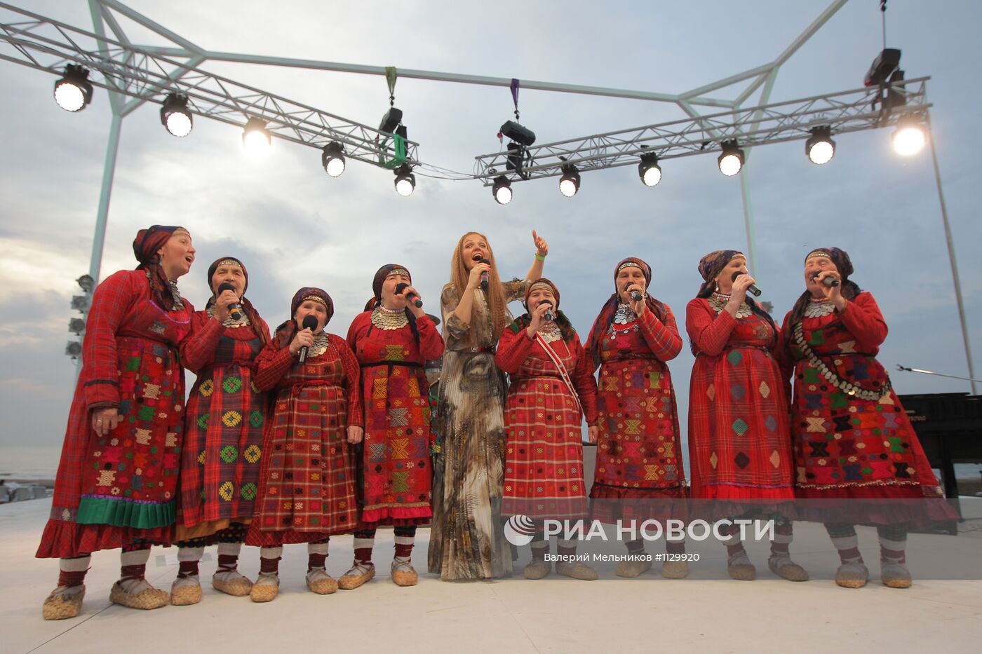 Российская вечеринка в рамках конкурса "Евровидение 2012"