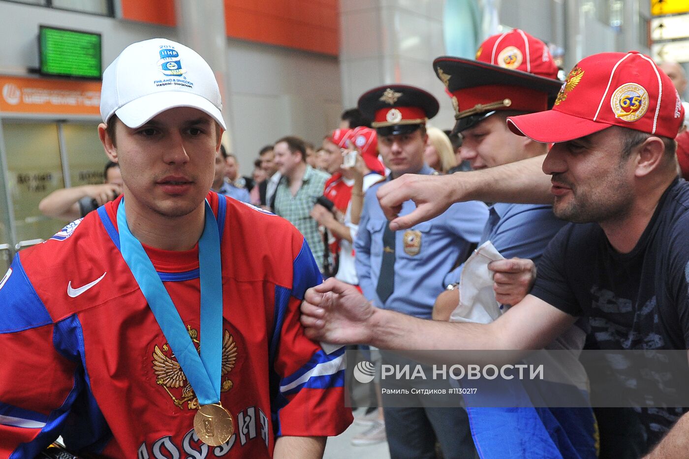 Встреча сборной России по хоккею после победы на чемпионате мира