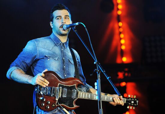 Выступление группы Grisha Urgant в парке им. Горького