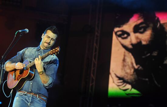 Выступление группы Grisha Urgant в парке им. Горького