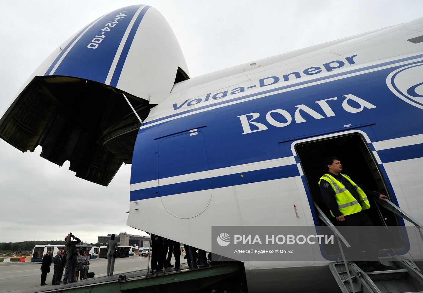 Презентация самолетов компаний "Волга-Днепр" и AirBridgeCargо