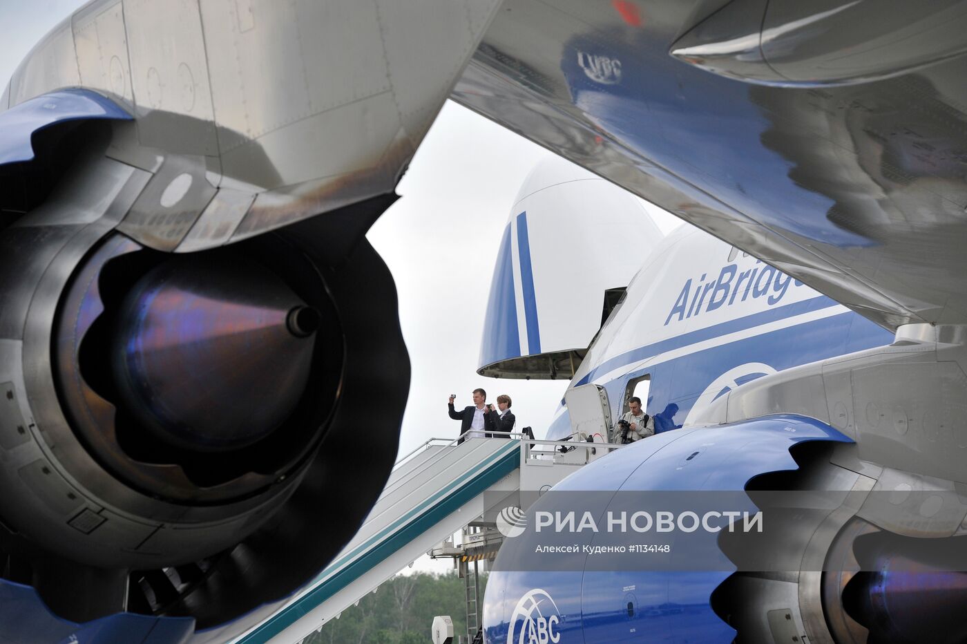 Презентация самолетов компаний "Волга-Днепр" и AirBridgeCargо