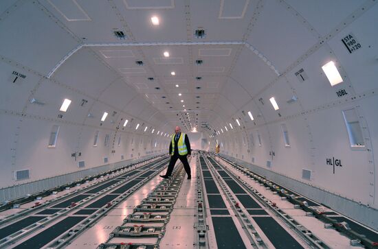 Презентация самолетов компаний "Волга-Днепр" и AirBridgeCargо