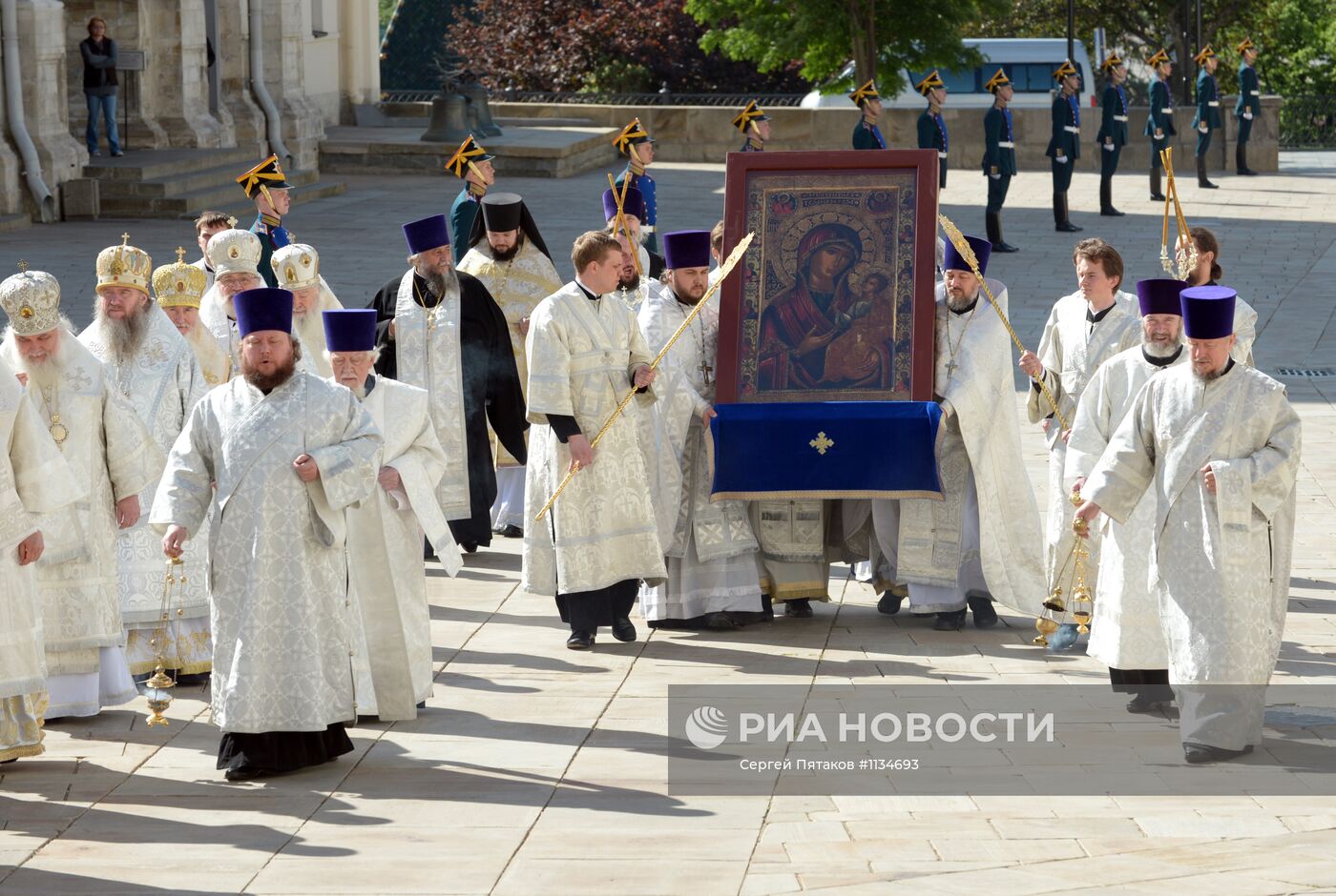 Патриаршее Богослужение в день памяти Кирилла и Мефодия