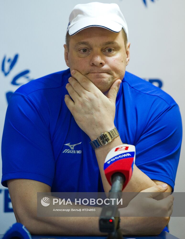 П/к главного тренера сборной России по волейболу В.Алекно