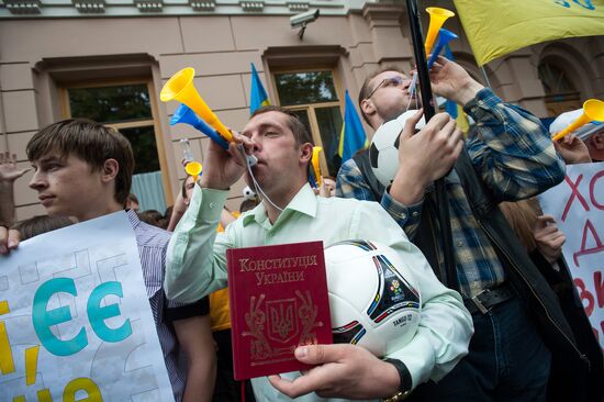 Акция "Спаси свой язык" в Киеве