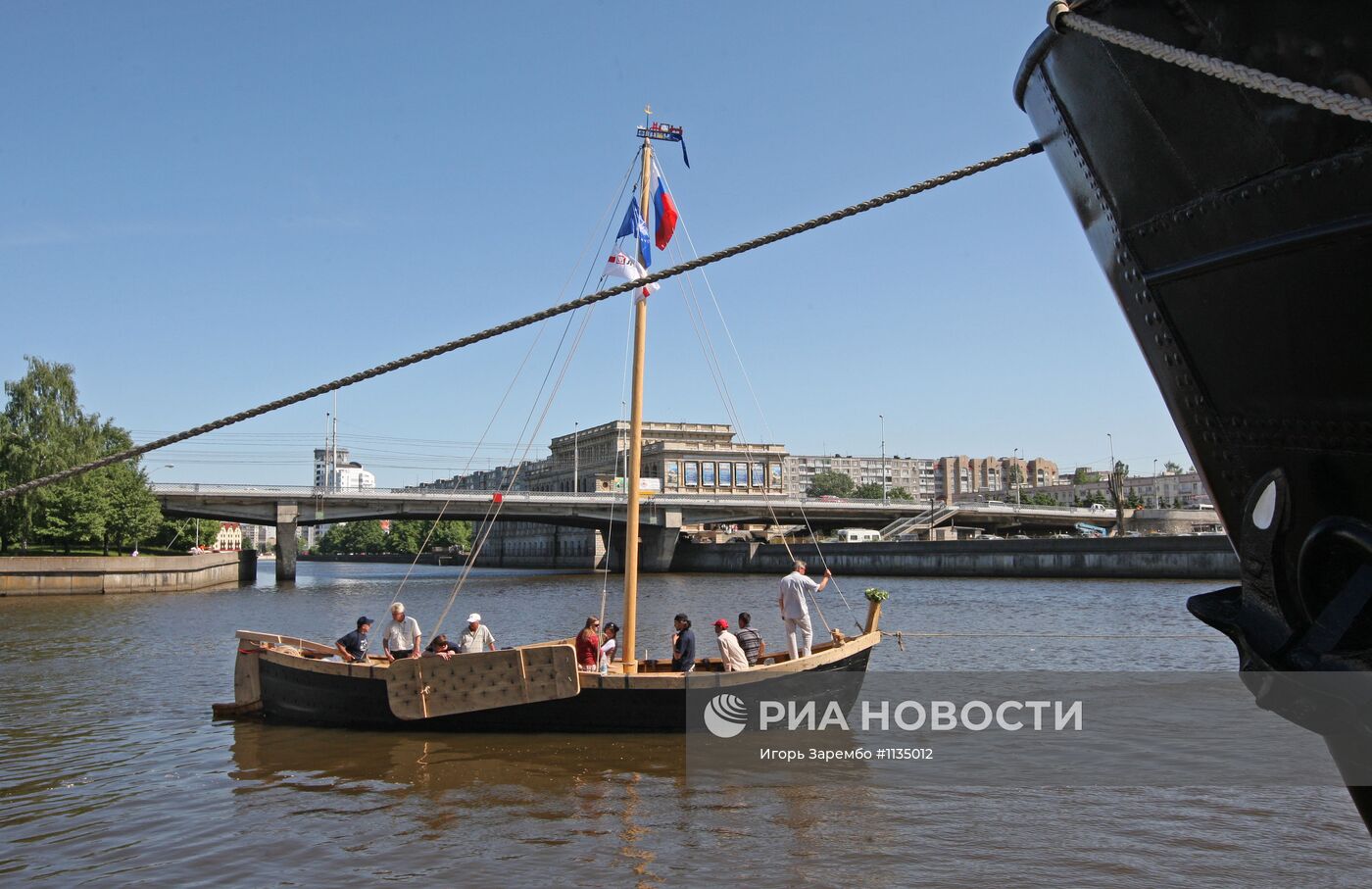 Спуск на воду парусного судна "куренас" в Калининграде