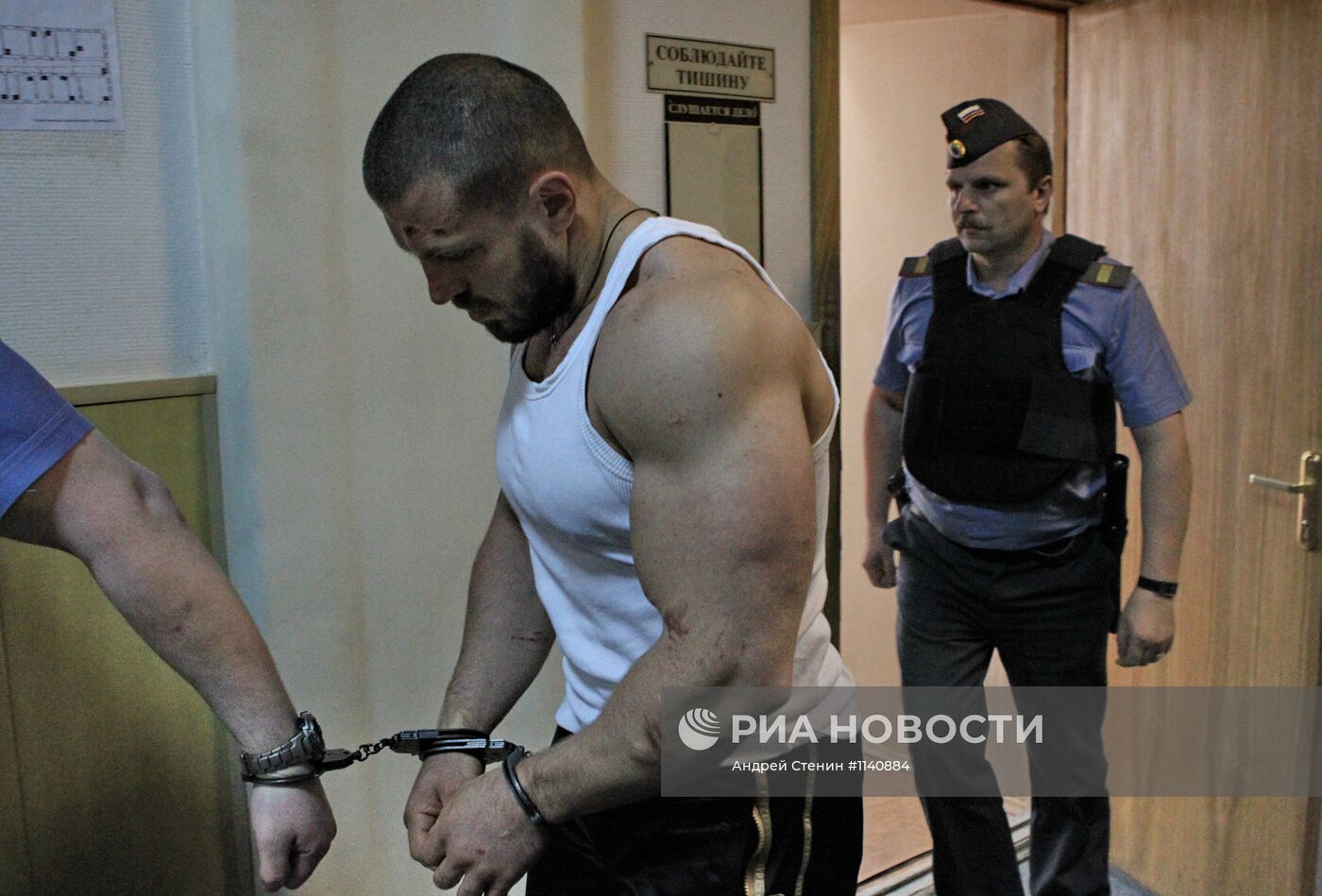 Арест М.Лузянина в Басманном районном суде Москвы