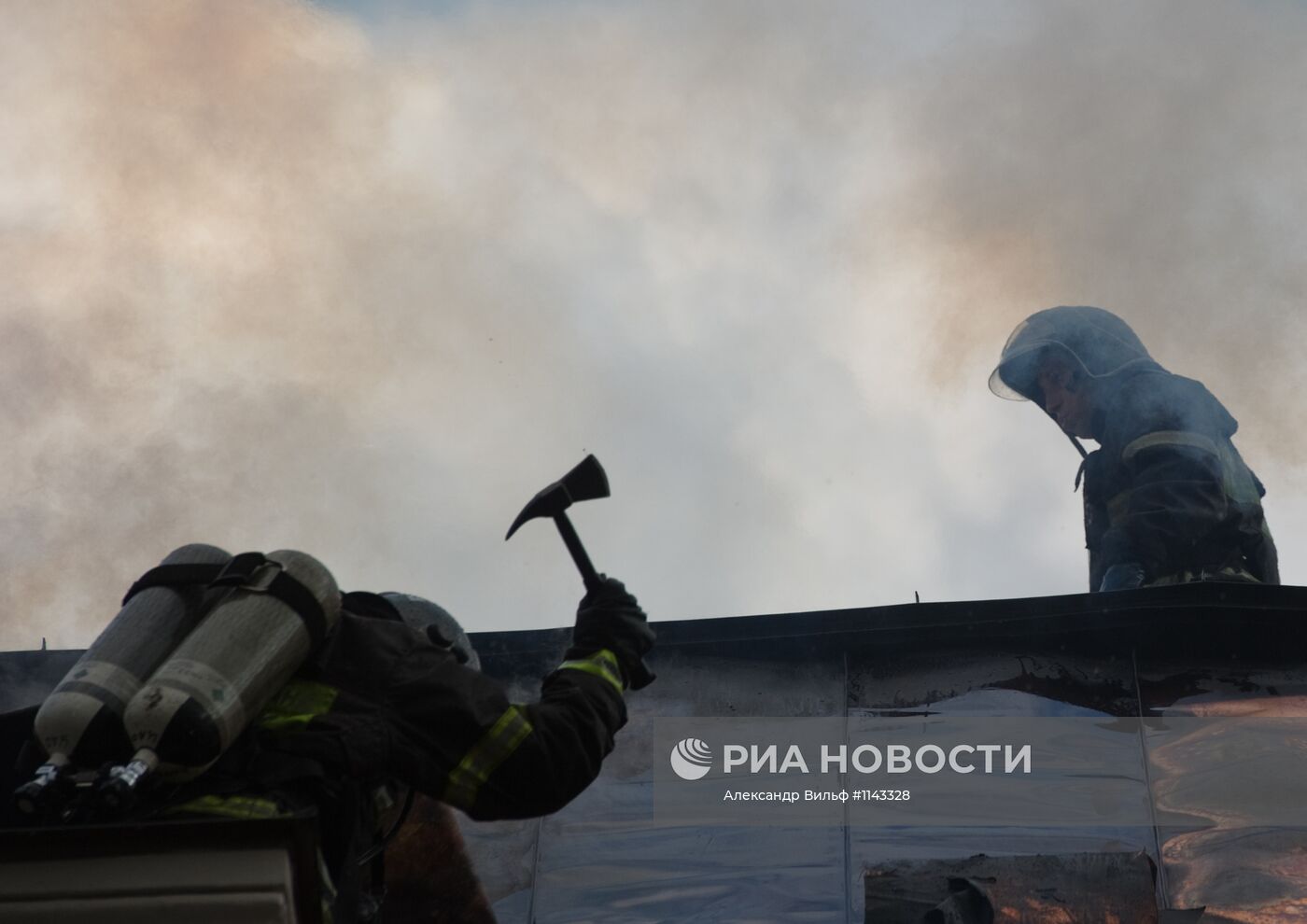 Пожар в реконструируемом старом здании в Столешниковом переулке