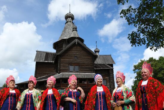 Праздник фольклора и ремесел в музее "Витославлицы"