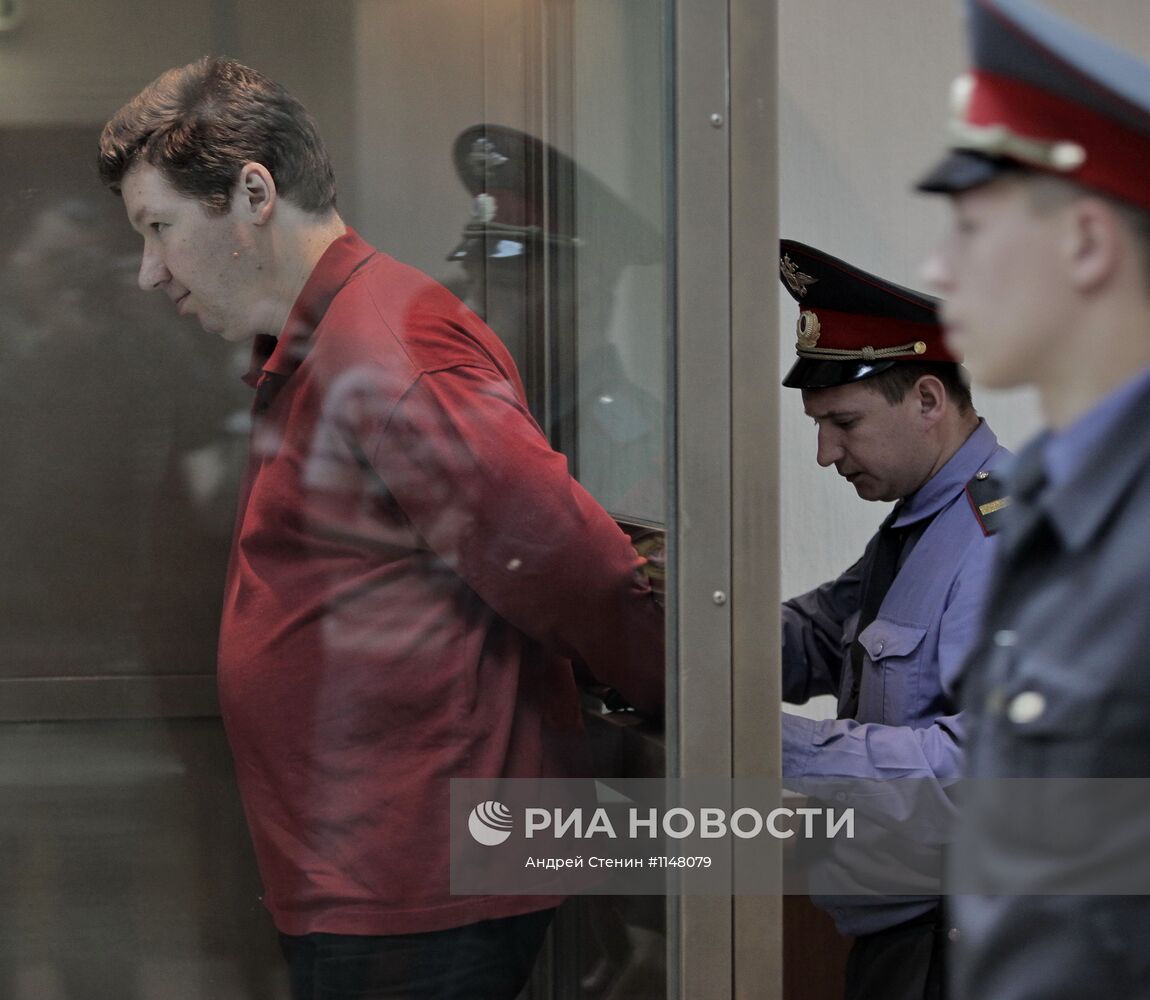 Рассмотрение жалобы на приговор Алексею Козлову