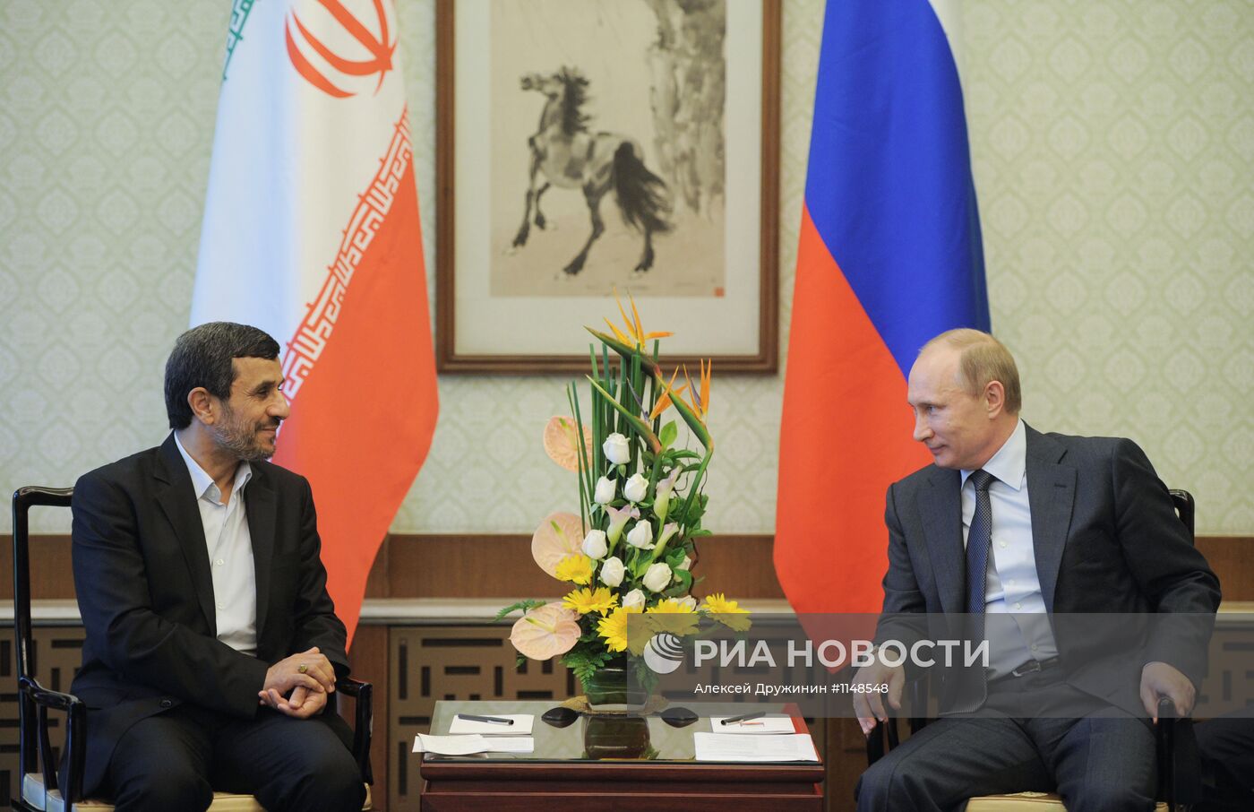 Беседа В.Путина с М.Ахмадинежадом
