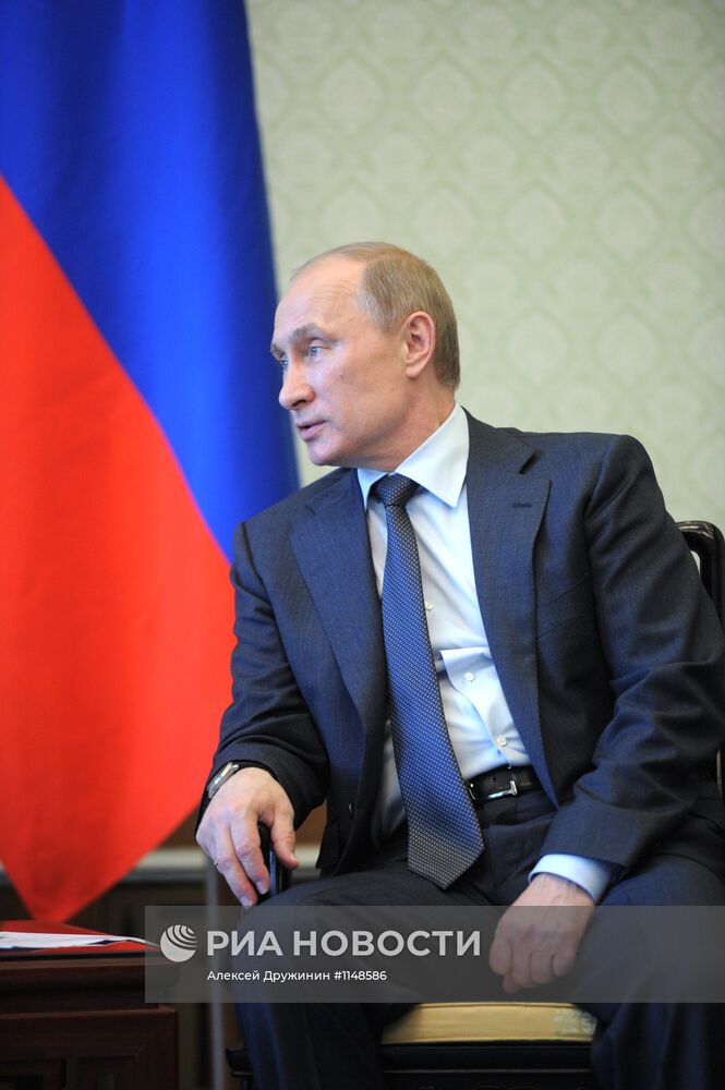 Беседа В.Путина с Х.Карзаем
