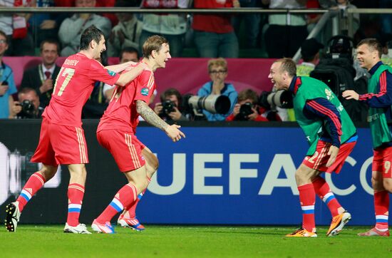 Футбол. ЕВРО - 2012. Матч сборных России и Чехии