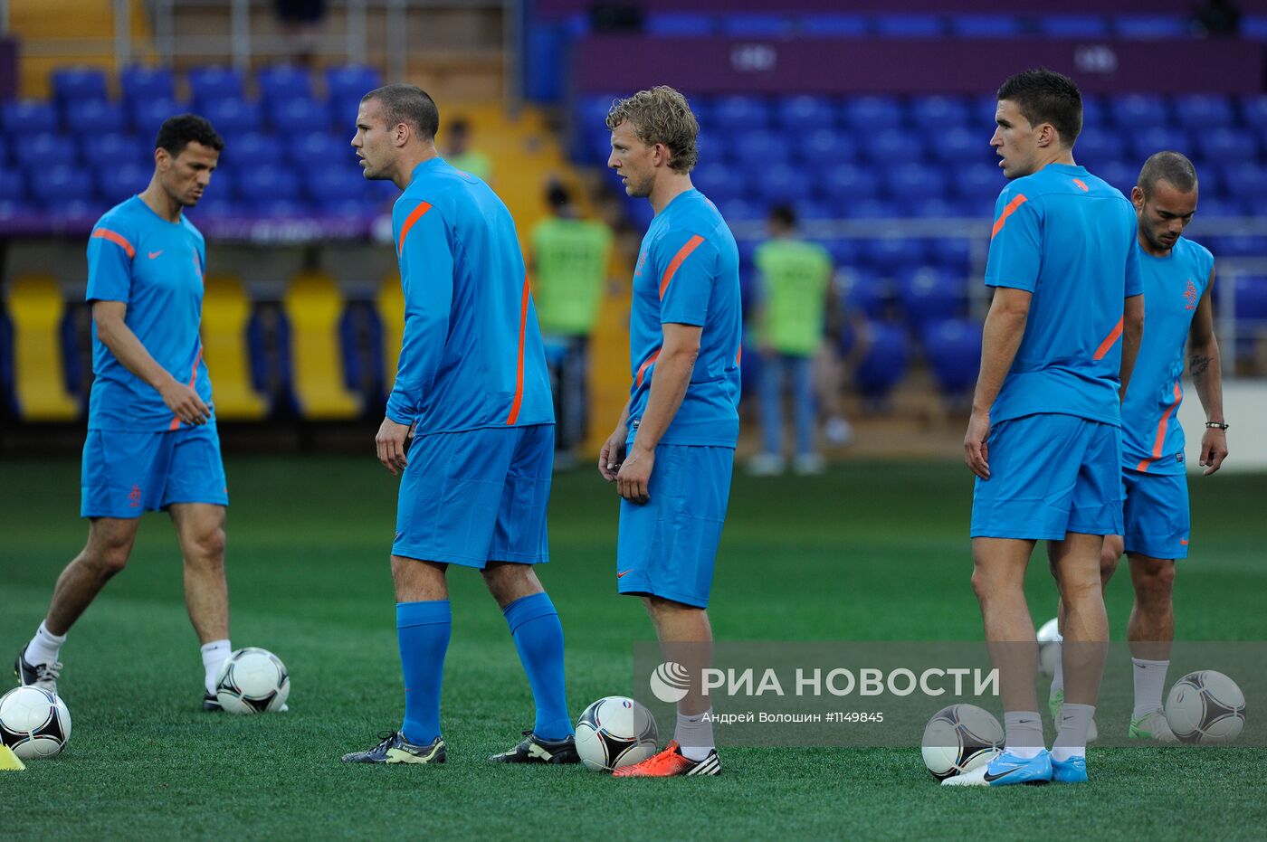 Футбол. ЕВРО – 2012. Тренировка сборной Нидерландов