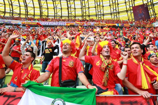 Футбол. ЕВРО - 2012. Матч сборных Испании и Италии