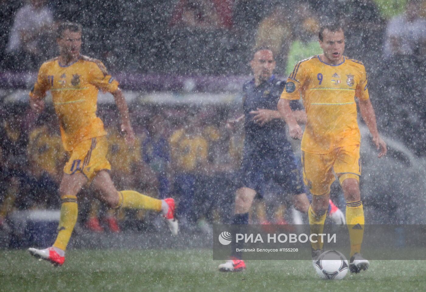 Матч ЕВРО-2012 между сборными Украины и Франции прерван
