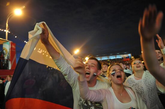 Трансляция матча ЕВРО - 2012 между сборными Греции и России