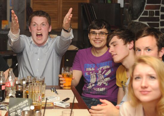 Трансляция матча ЕВРО - 2012 между сборными Греции и России