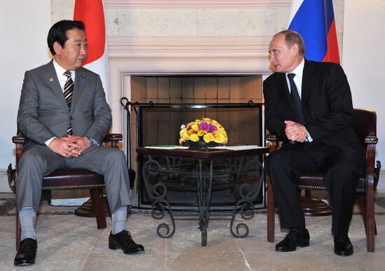 Президент РФ В.Путин с премьер-министром Японии Е.Нодой