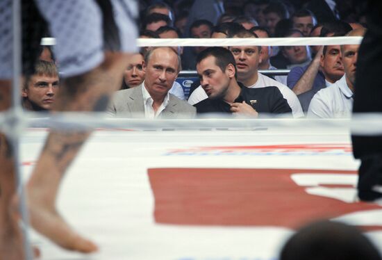 Посещение В.Путиным турнира по смешанным единоборствам