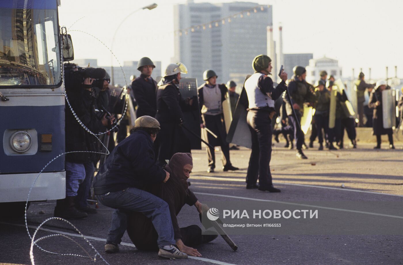 Подавление уличных беспорядков у ДС РФ