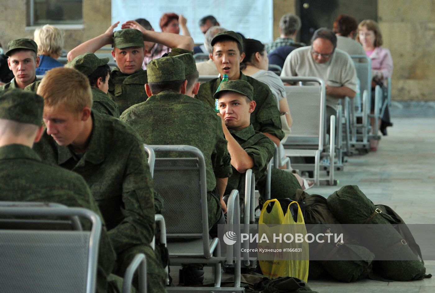 Ленинградский вокзал в Москве