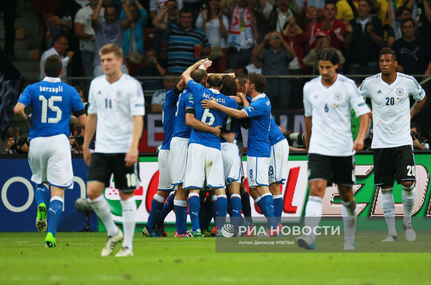 Футбол. ЕВРО - 2012. Матч сборных Германии и Италии