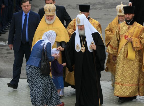 Патриарх Кирилл освятил храм в Катыни
