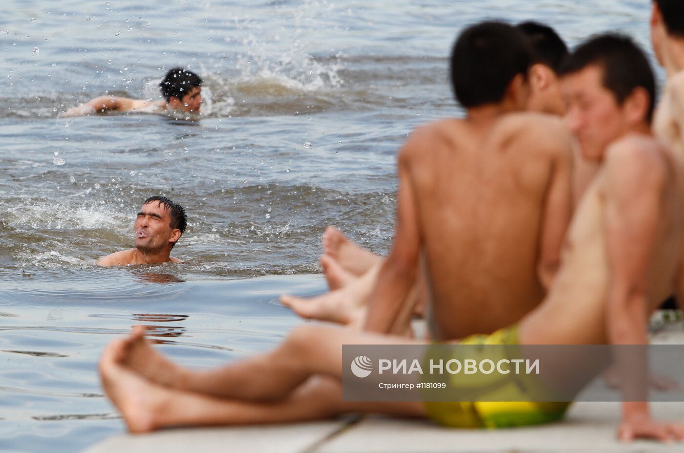 Отдых москвичей в Нескучном саду