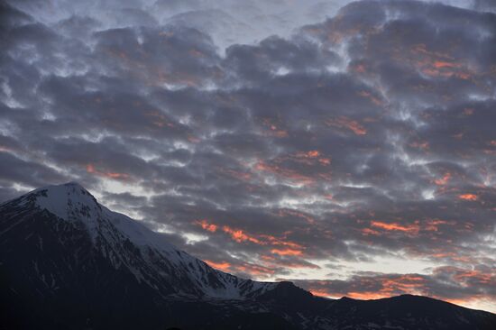 Работа вулканологов в районе БТТИ на Камчатке