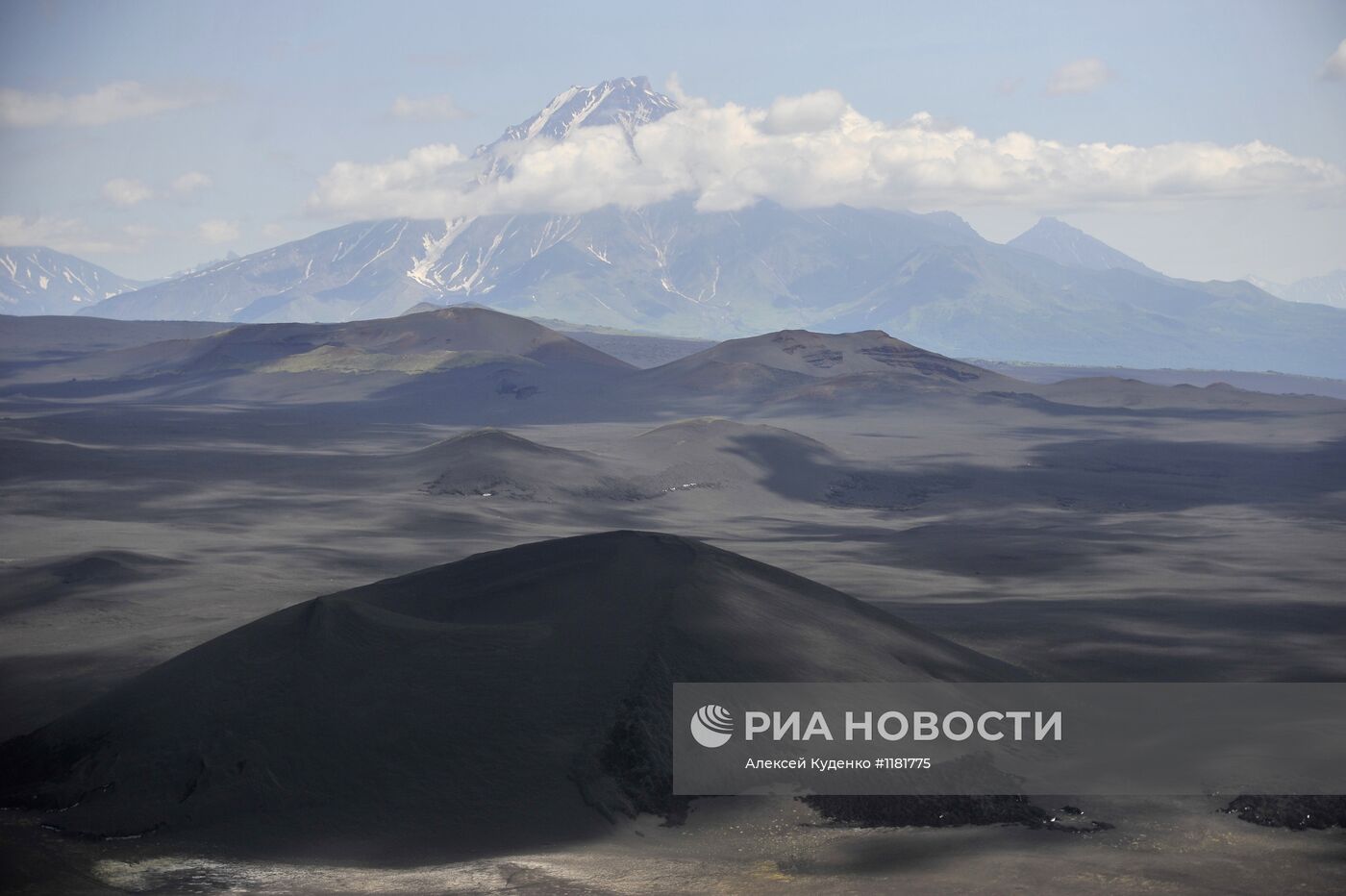 Работа вулканологов в районе БТТИ на Камчатке