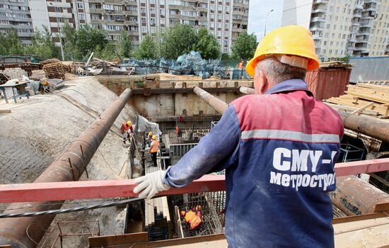 Строительство станции метро "Пятницкое шоссе" в Москве