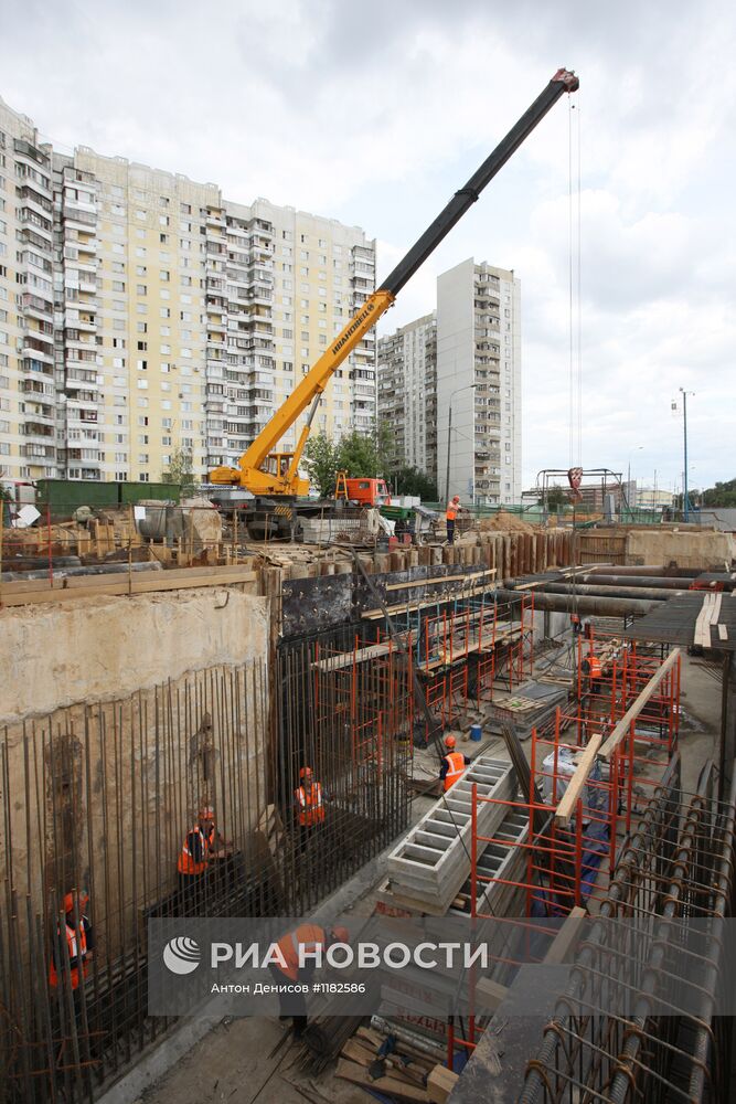 Строительство станции метро "Пятницкое шоссе" в Москве