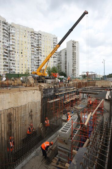 Строительство станции метро "Пятницкое шоссе" в Москве