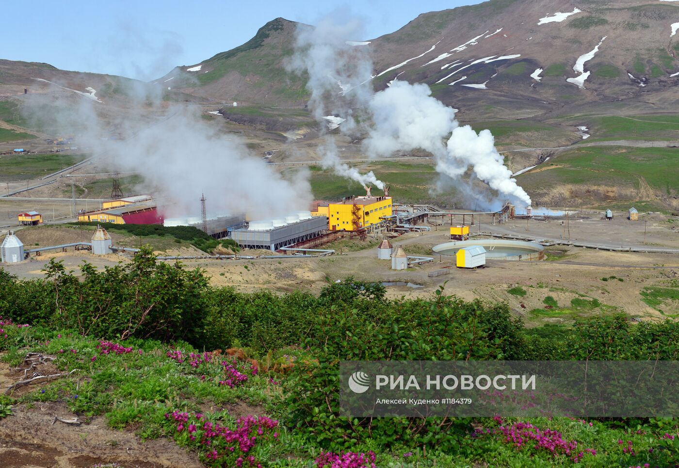 Мутновская геотермальная энергостанция в Камчатском крае