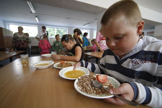 Работа детских летних лагерей в Ленинградской области