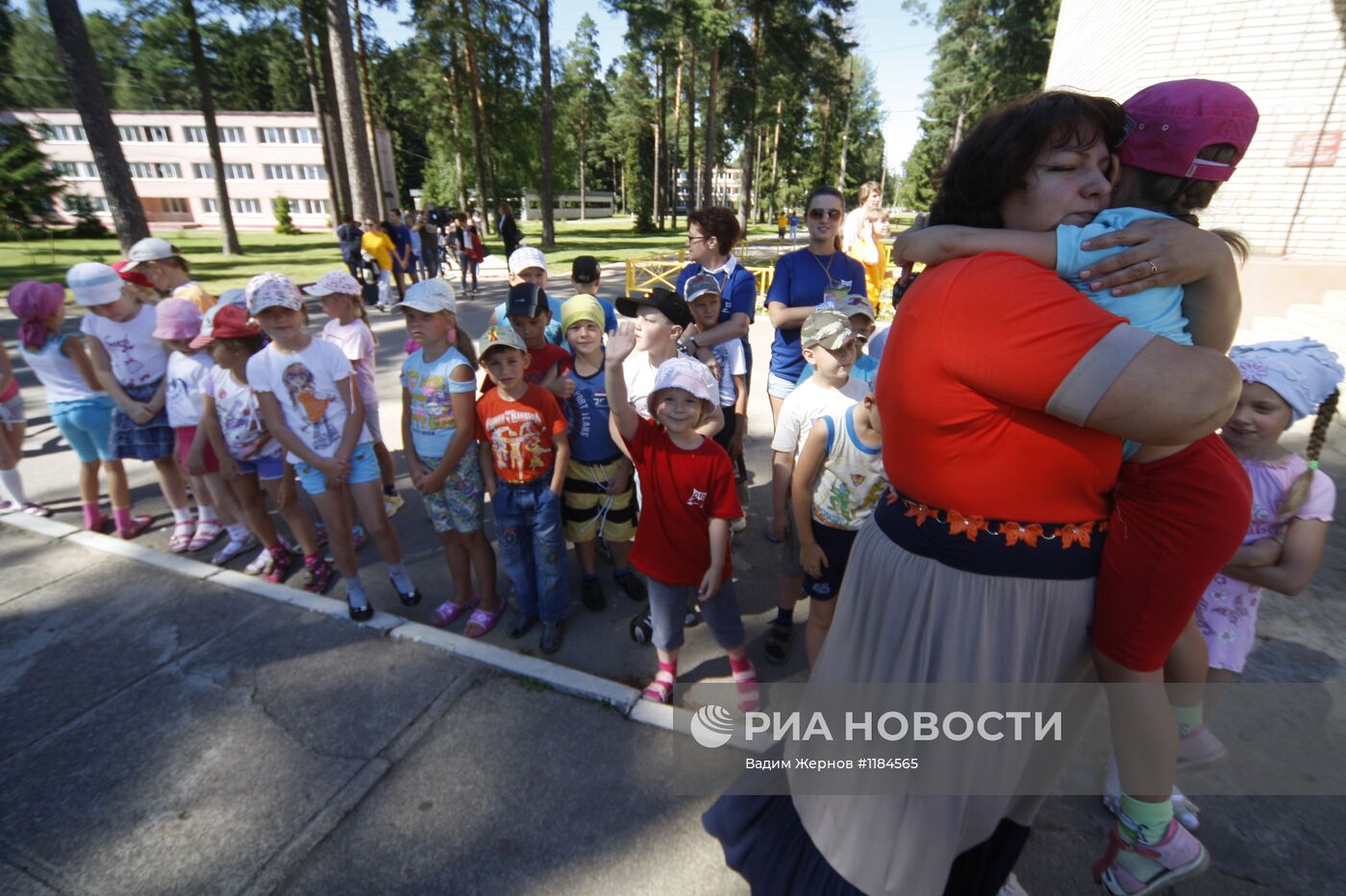 Работа детских летних лагерей в Ленинградской области